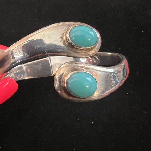 925 STERLING SILVER MEXICO SIGNED TURQUOISE VINTAGE CLAMPER BRACELET